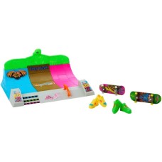 Hot Wheels Skate Neon Bones Hawk HQ Skatepark, Spielfahrzeug