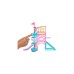 Mattel Barbie Family & Friends Stacie's Puppy Playground Spielset, Puppe