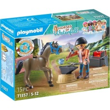 PLAYMOBIL 71357 Horses of Waterfall Hufschmied Ben & Achilles, Konstruktionsspielzeug
